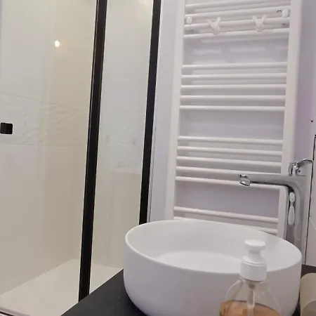 Grand Bleu 2 - Balcon Sur L Ocean, Piscine Et Parking Les Sables-dʼOlonne